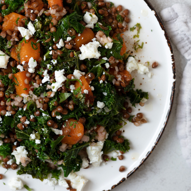 Winter salad with squash, goat’s cheese and lentils