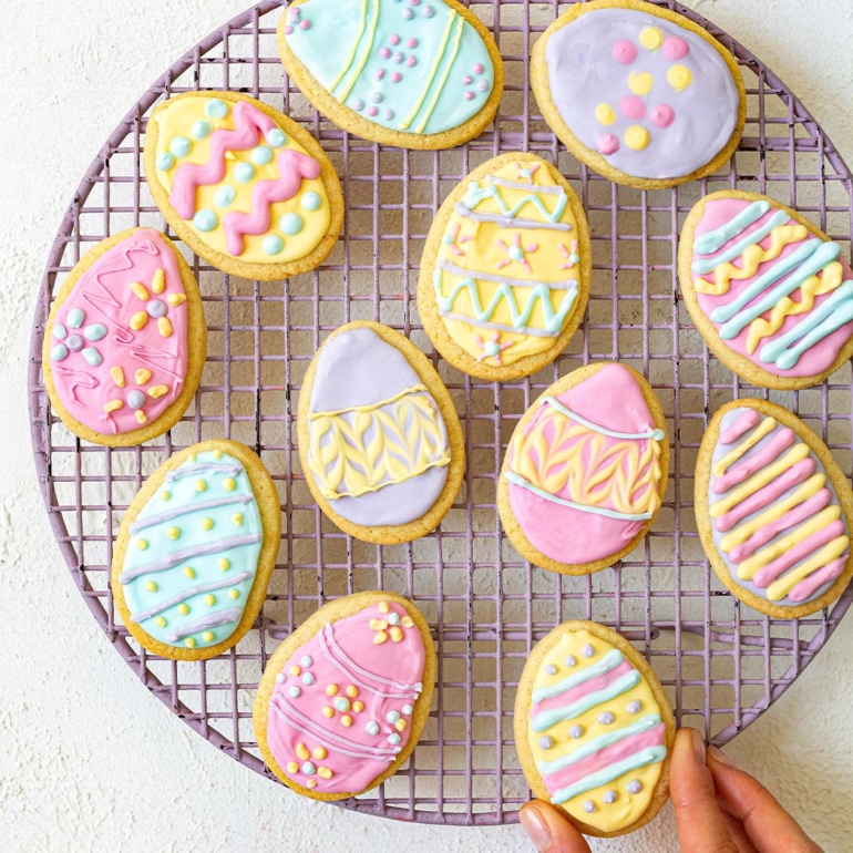 Siúcra Easter egg sugar cookies