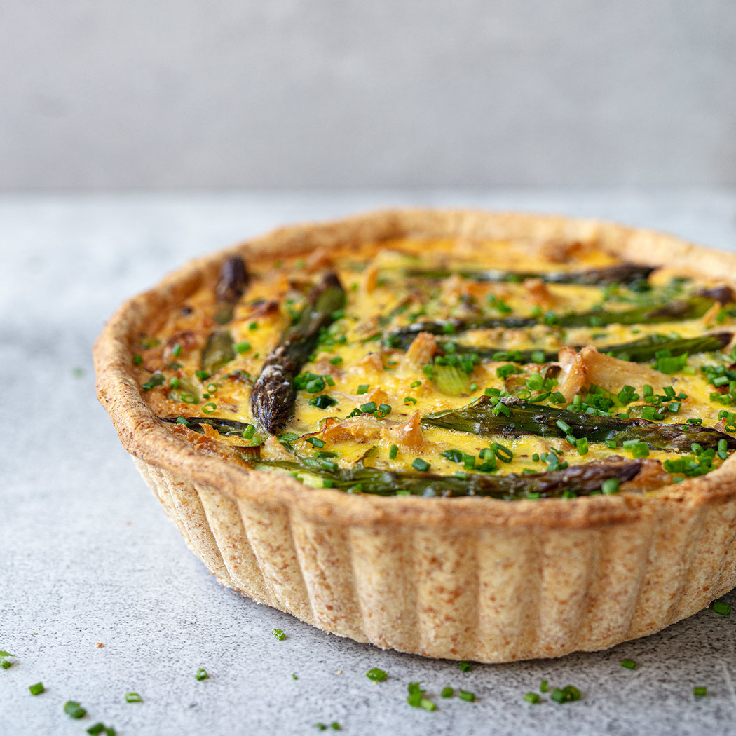 Chicken and asparagus quiche | easyFood