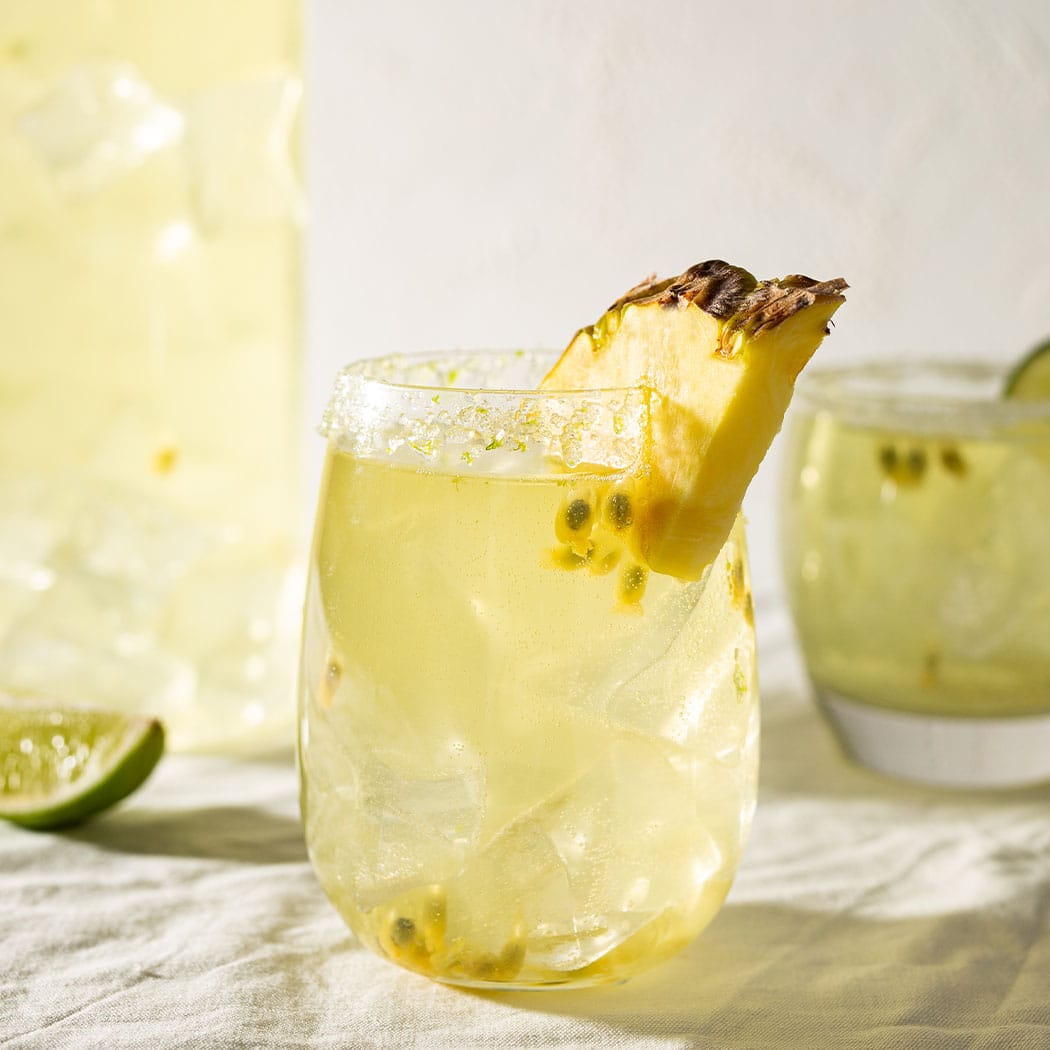 Passionfruit margaritas recipe easyFood