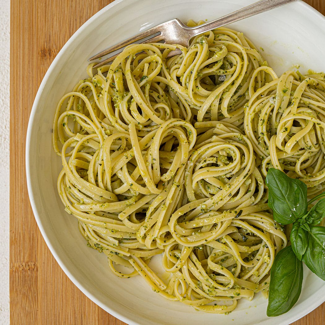 No-waste broccoli pesto pasta recipe | easyFood