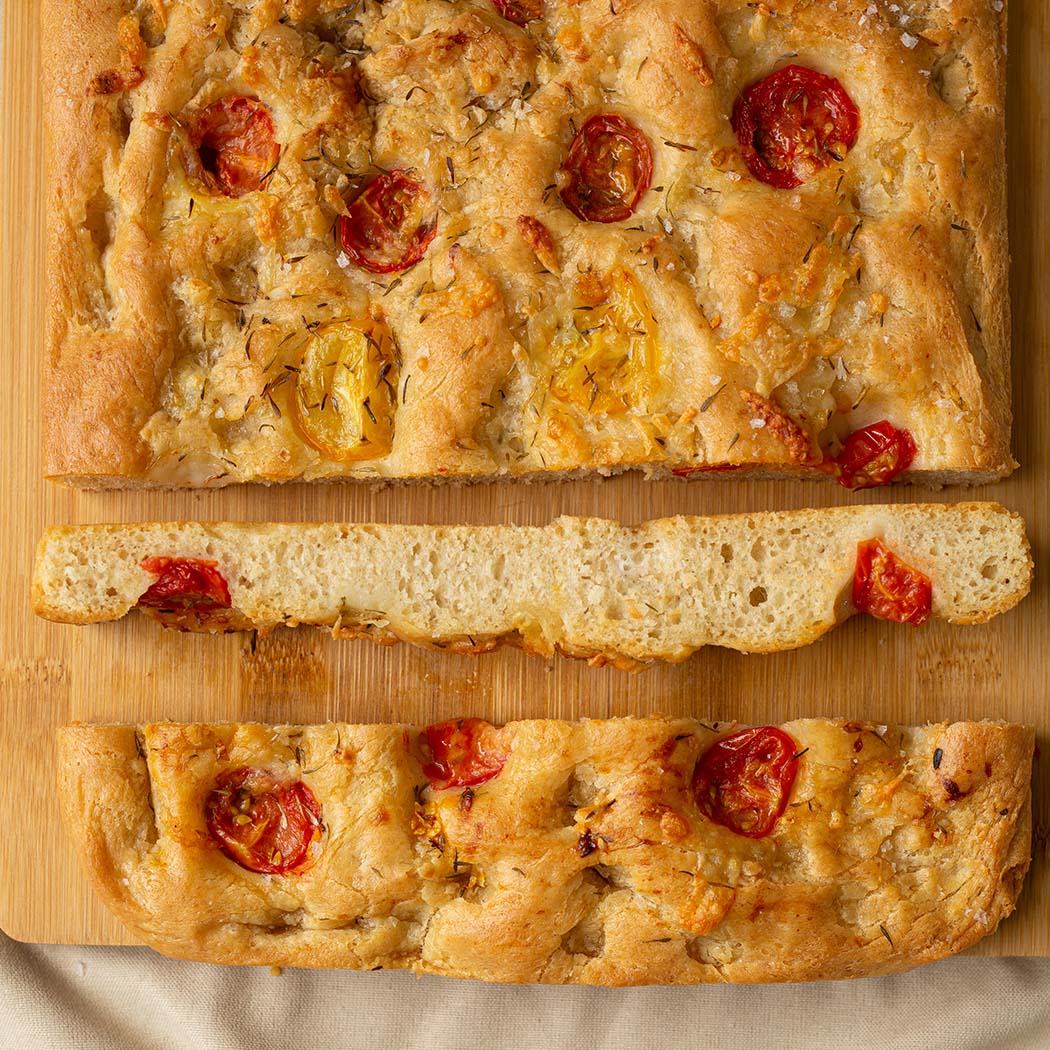 Tomato &amp; mozzarella focaccia recipe | easyFood