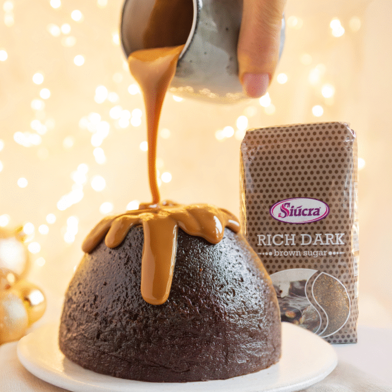 Giant Christmas spiced sticky toffee pudding by Siúcra