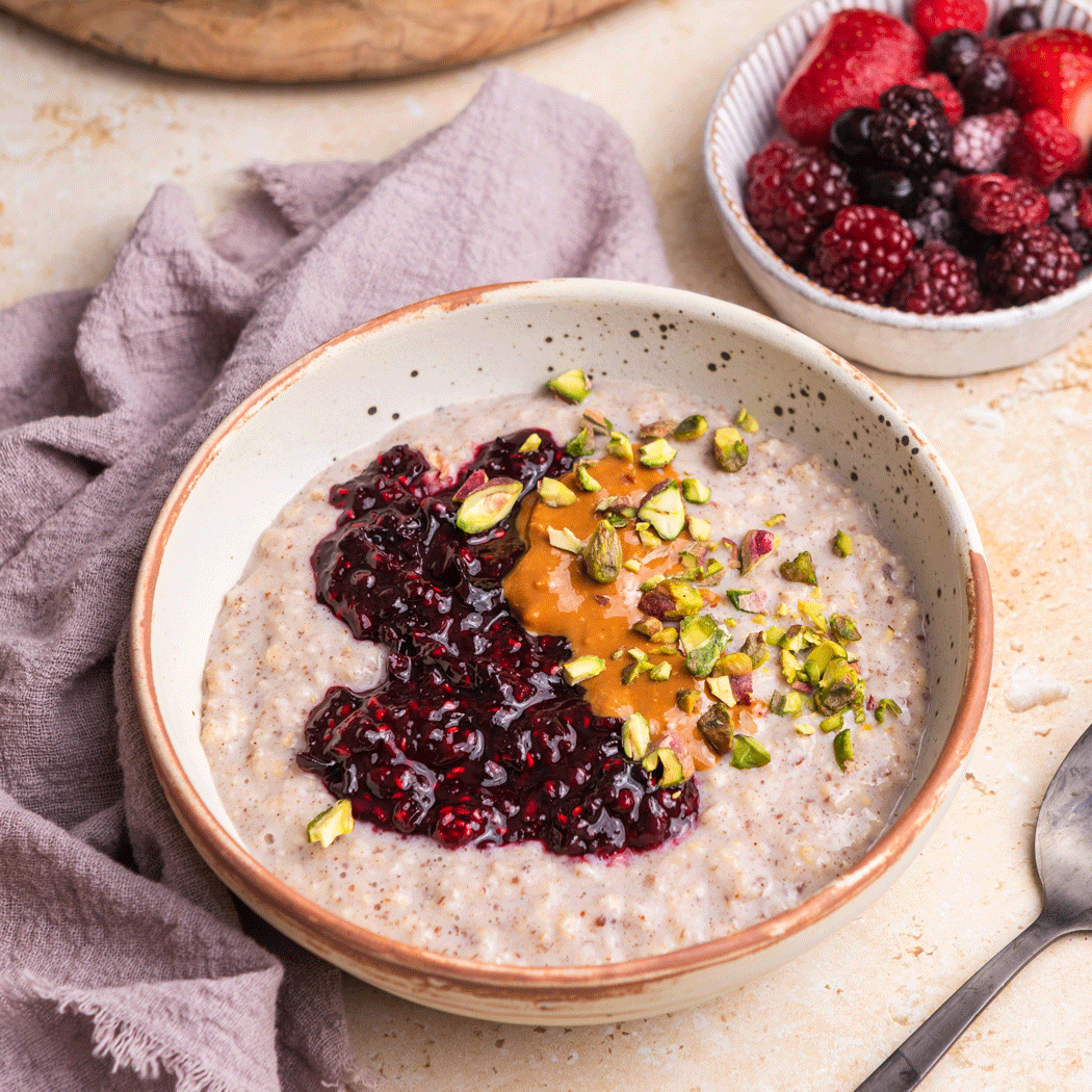 Linwoods Winter Berry Porridge with CoQ10 Flaxseed